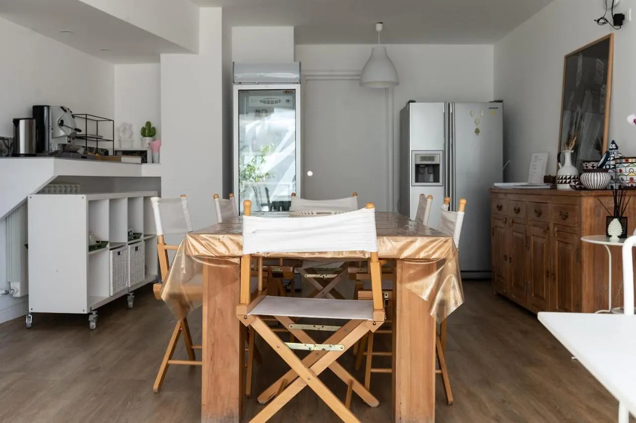 מונריאלה Bnb Casa Rossa לינה וארוחת בוקר