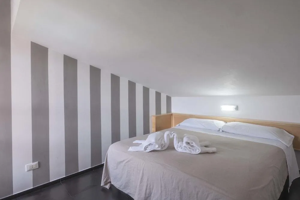 לינה וארוחת בוקר מונריאלה Bnb Casa Rossa