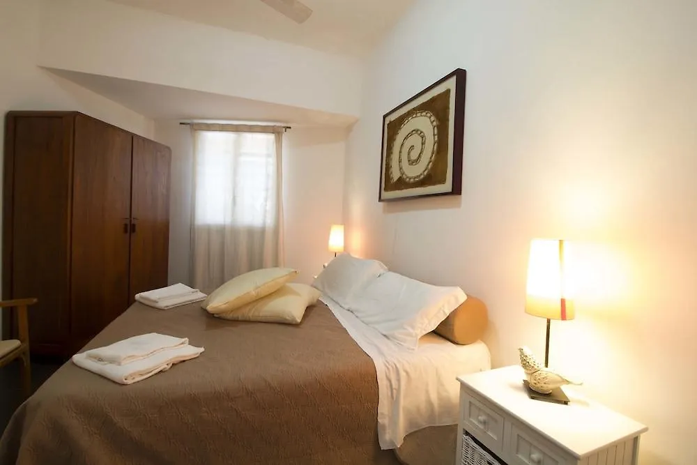 מונריאלה Bnb Casa Rossa 3*,