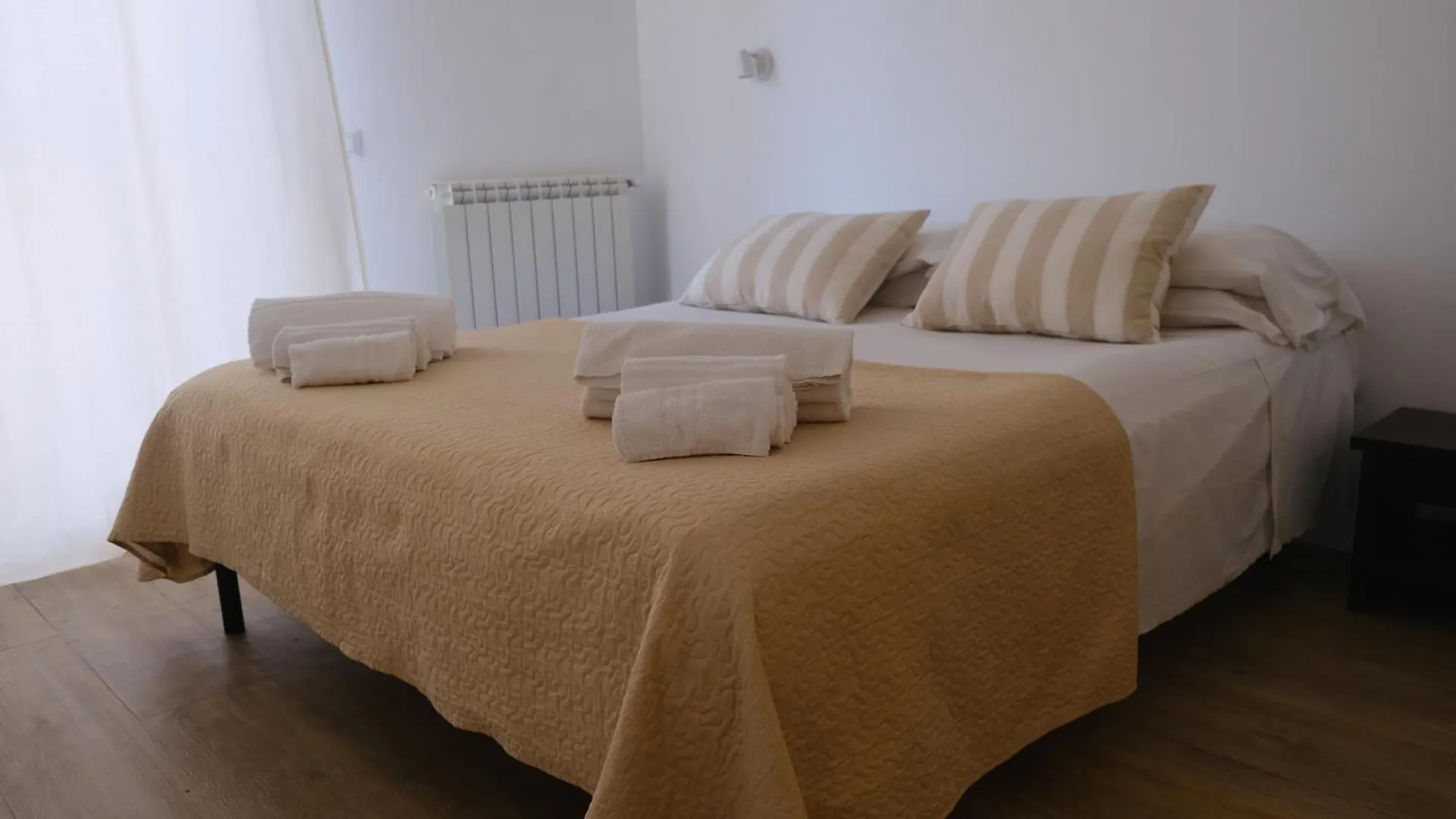 מונריאלה Bnb Casa Rossa איטליה