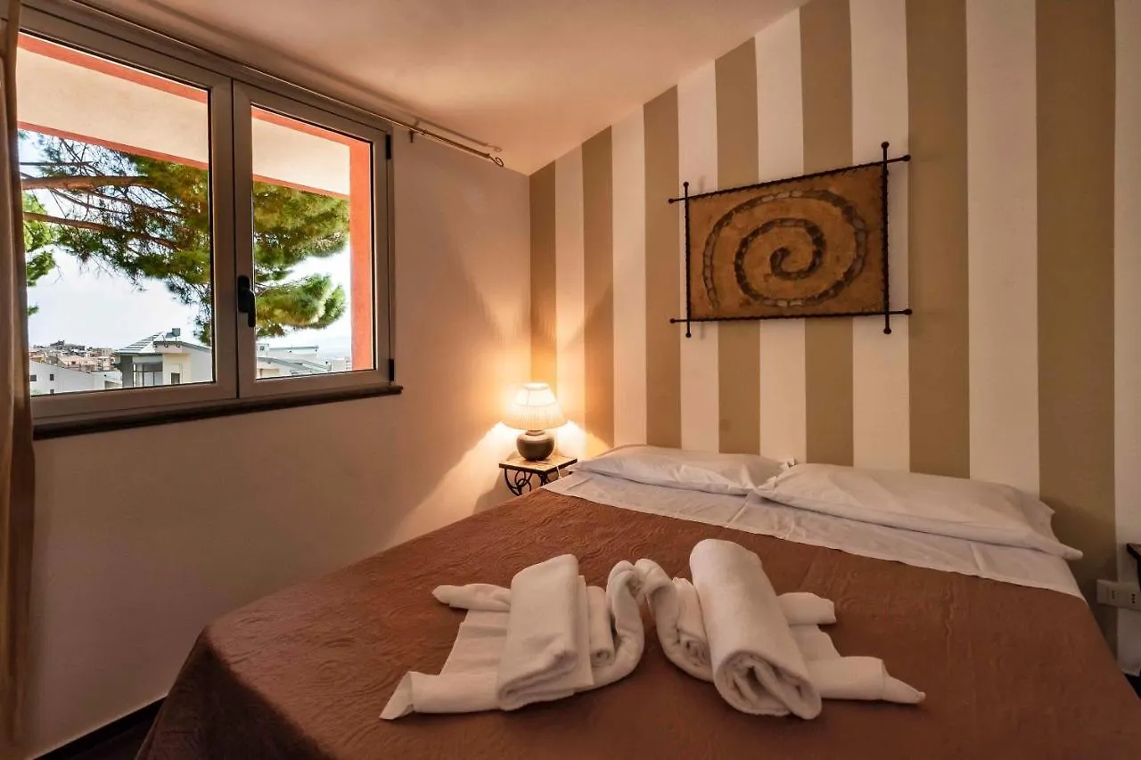 לינה וארוחת בוקר מונריאלה Bnb Casa Rossa