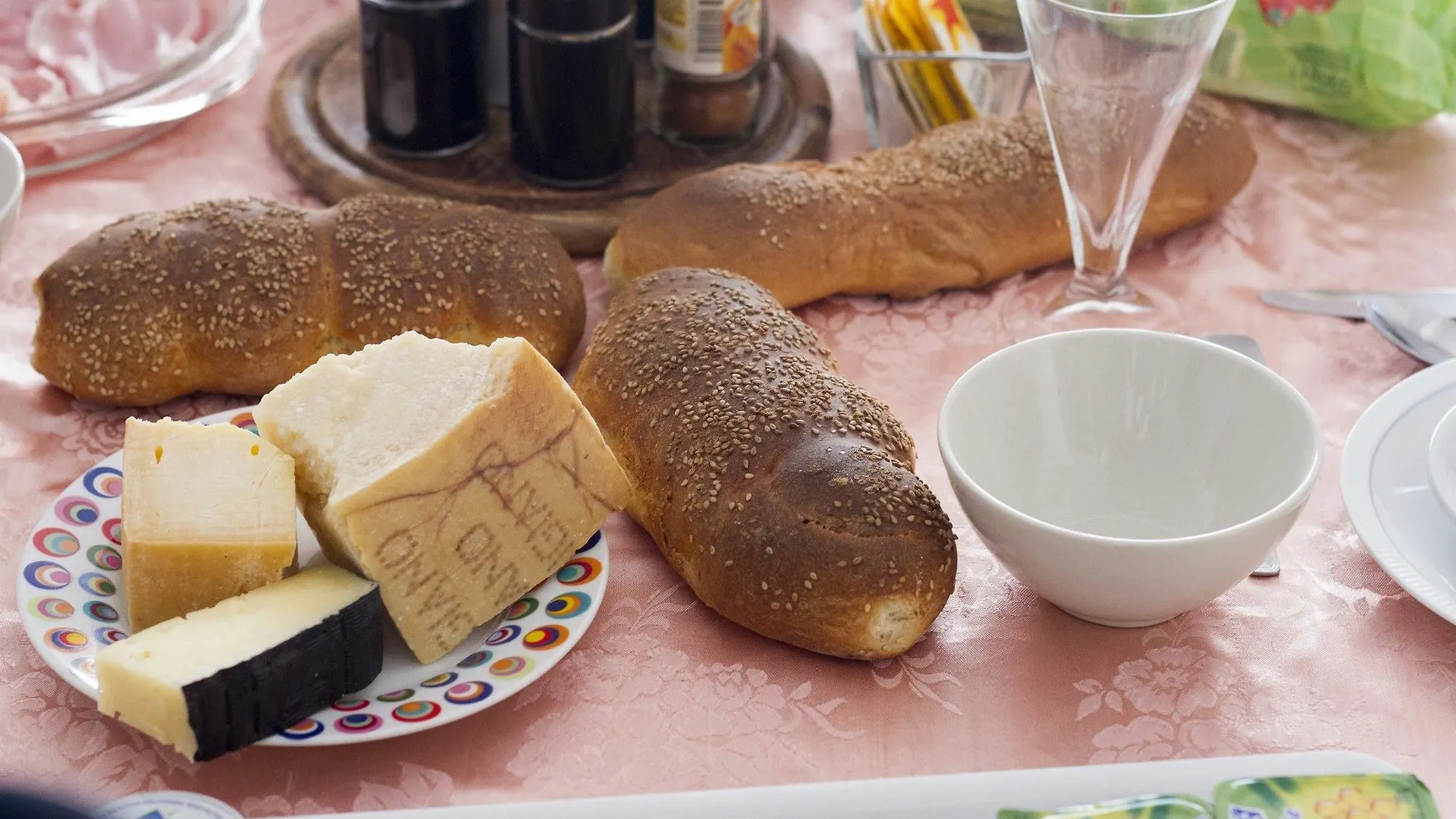 מונריאלה Bnb Casa Rossa לינה וארוחת בוקר