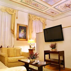 Tornabuoni La Petite 4*, Florence Italie